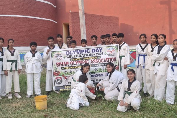 ओलंपिक दिवस की पर ताइक्वांडो संघ ने किया वृक्षारोपण